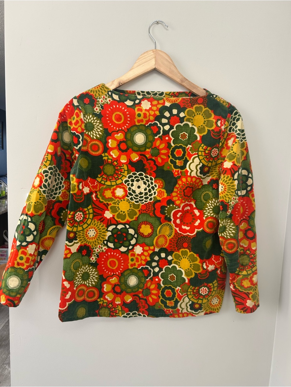 Vintage-Inspired Floral Women's Top in Green & Red